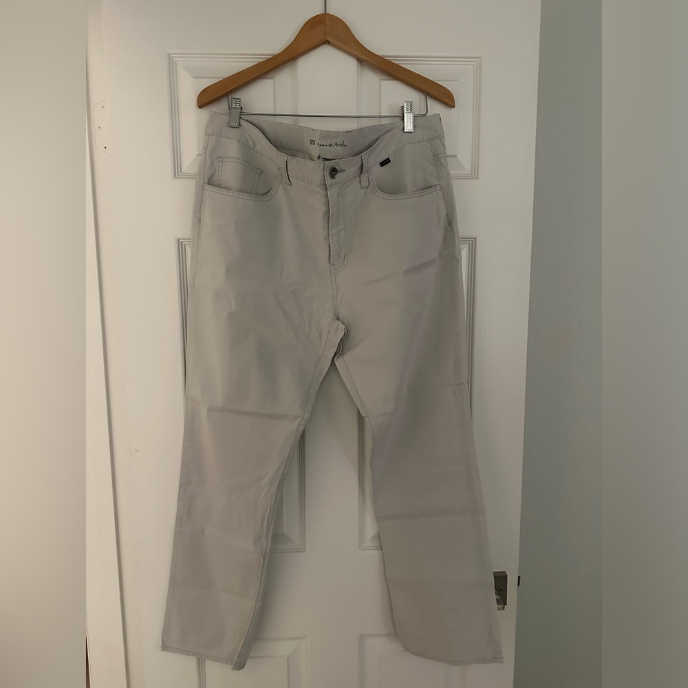 Travis Mathew 5 pocket chino